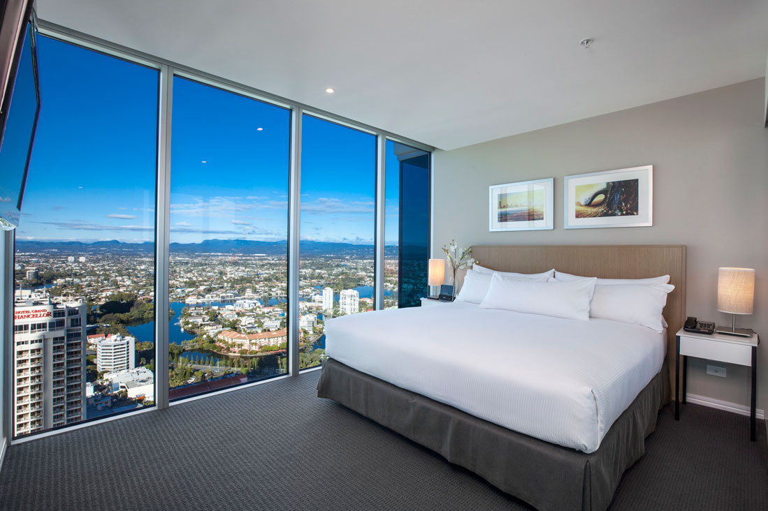 Gold Coast Views 2 Bedroom Holiday Apartment