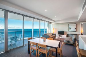 2 bedroom ocean view sky high apartment for holiday rental